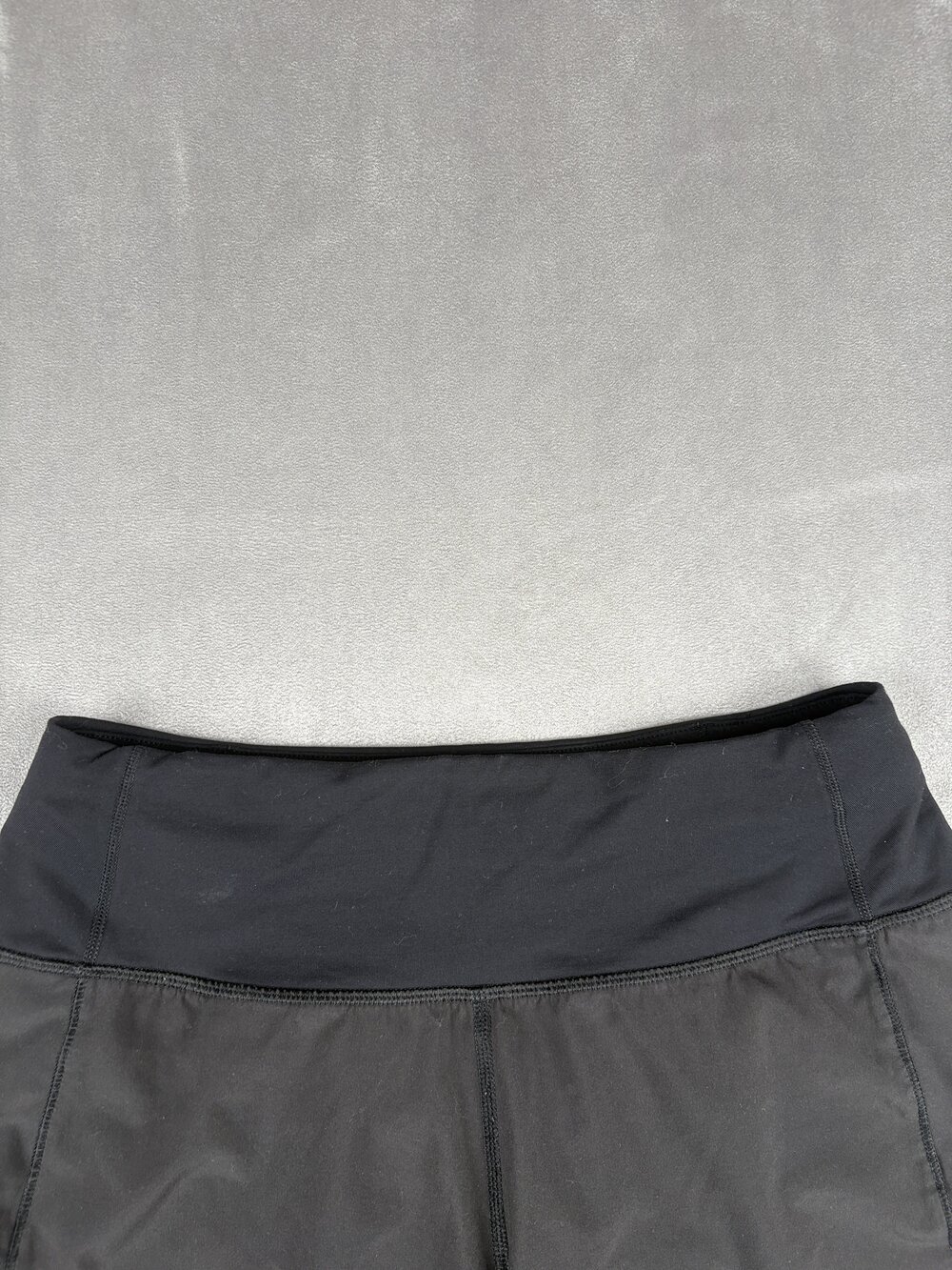 Lululemon Women's Running Athletic Shorts Sz 2 Black - Picture 6 of 10